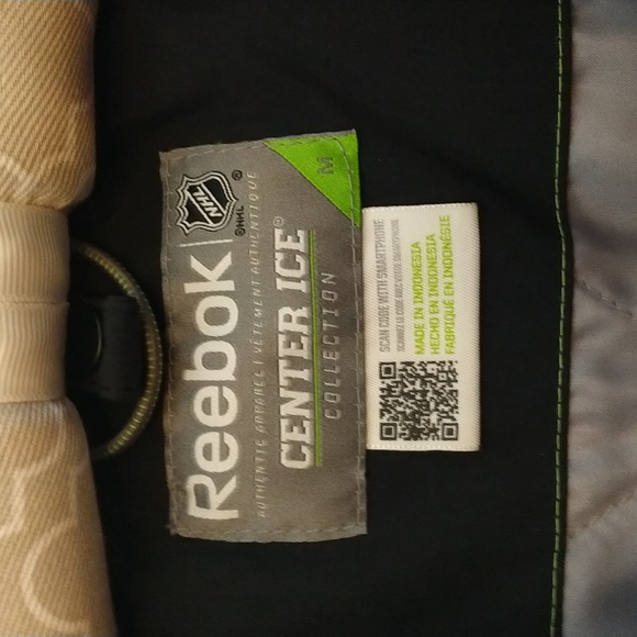 NHL Detroit Red Wings Reebok Jacket - Picture 9 of 15